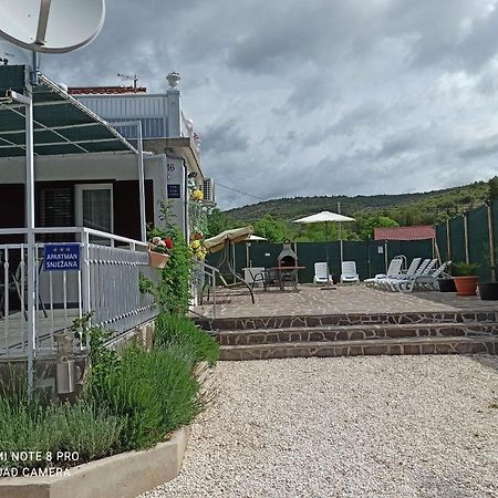 Apartment Snjezana Marina Zewnętrze zdjęcie