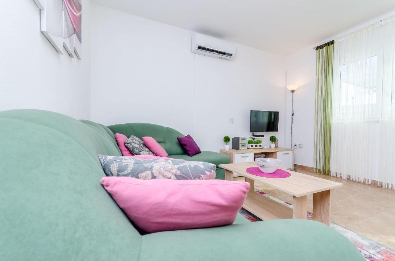 Apartment Snjezana Marina Zewnętrze zdjęcie