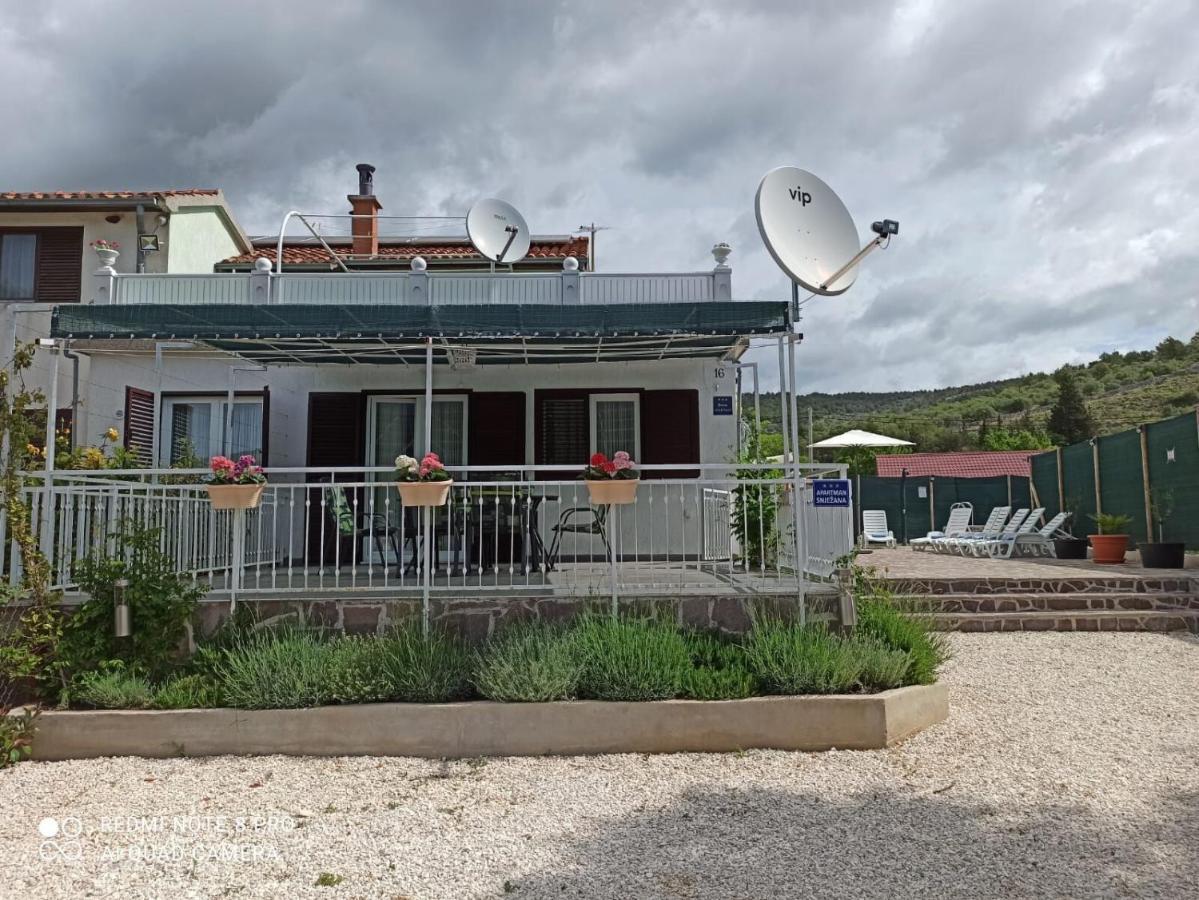 Apartment Snjezana Marina Zewnętrze zdjęcie